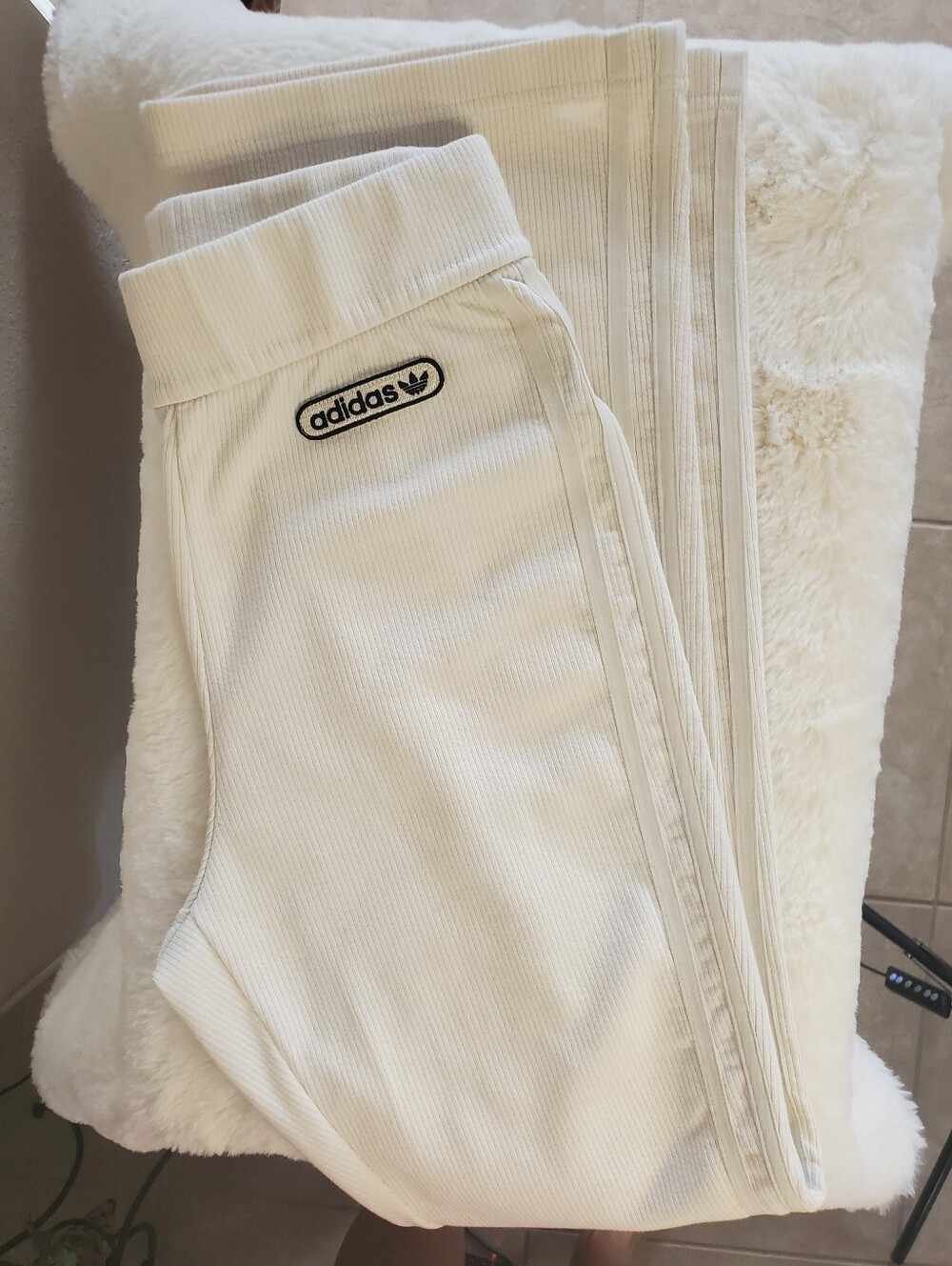 ADIDAS Ivory Ribbed Flared Pants - Picture 4 of 7